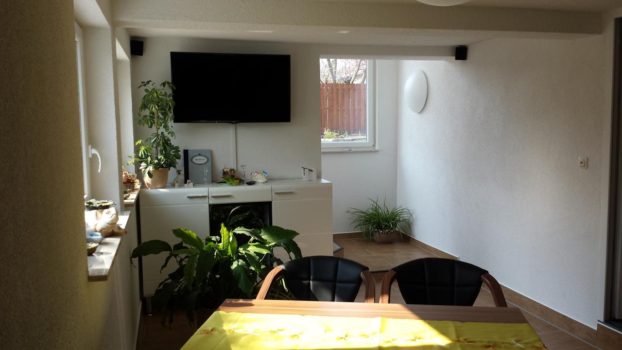 2-Raum Ferienwohnung Цинновиц Экстерьер фото